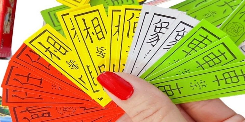Bài Tứ Sắc Là Gì? Tìm Hiểu Trò Chơi Bài Truyền Thống Đậm Chất Văn Hóa Việt